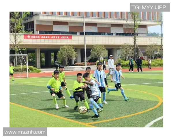 踢足球无聊的原因与解决办法探讨如何让足球运动更有趣和吸引力